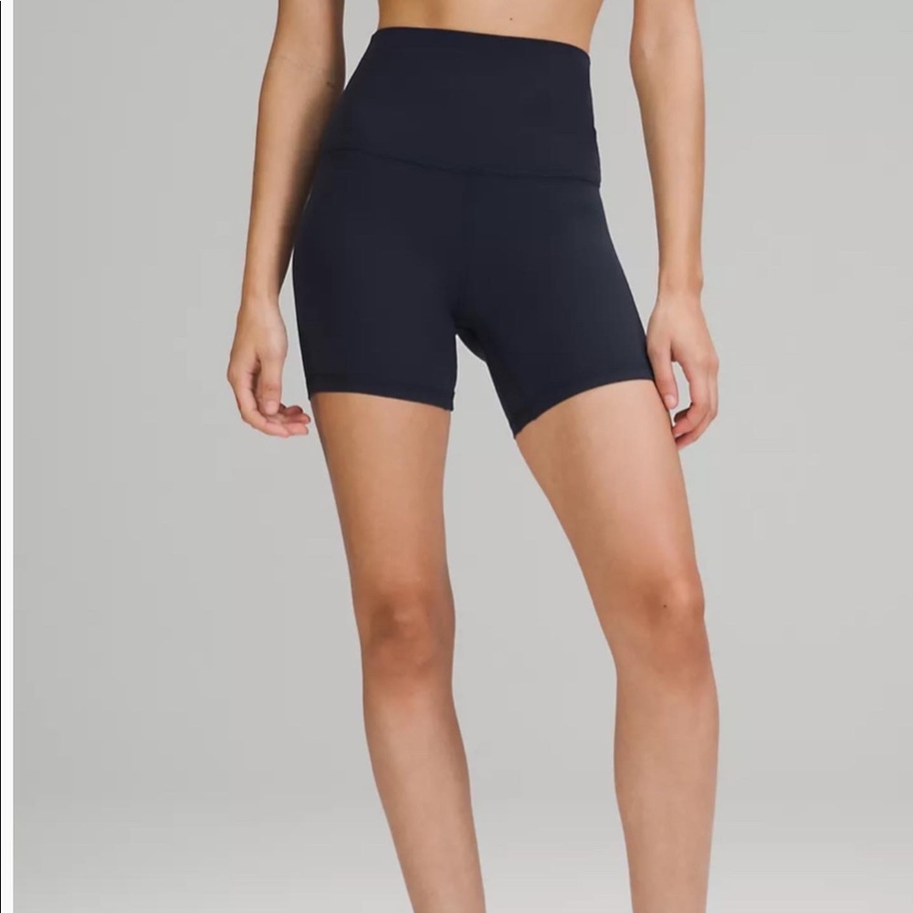 Lululemon 6” biker shorts